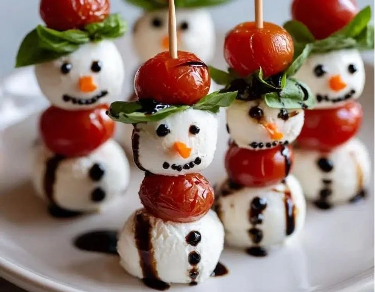 15-minute Christmas Caprese skewers shaped like snowmen for a festive appetizer