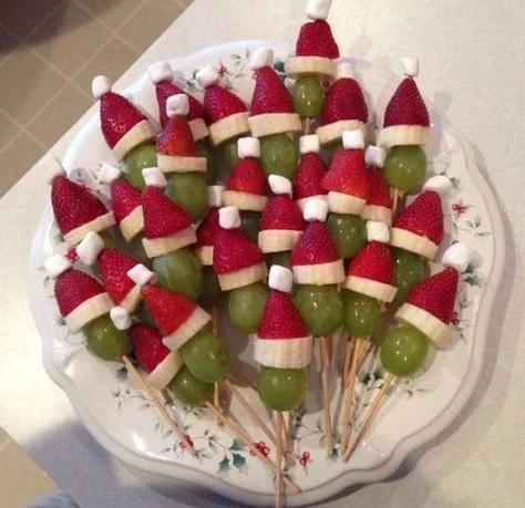 16 Holidays Christmas Lightroom Preset Pack for mobile photography