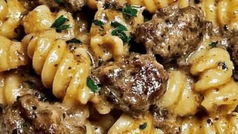 Creamy Paprika Steak Shells Rich and Smoky Comfort in a Bowl