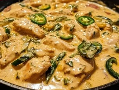 Creamy Jalapeño Chicken Skillet